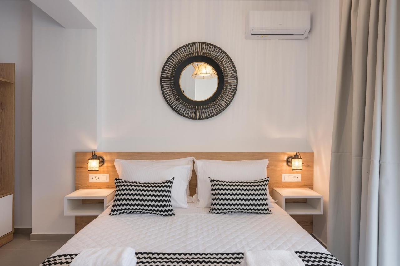 Indigo Blue Seaside Deluxe Apartments Kissamos Exterior photo
