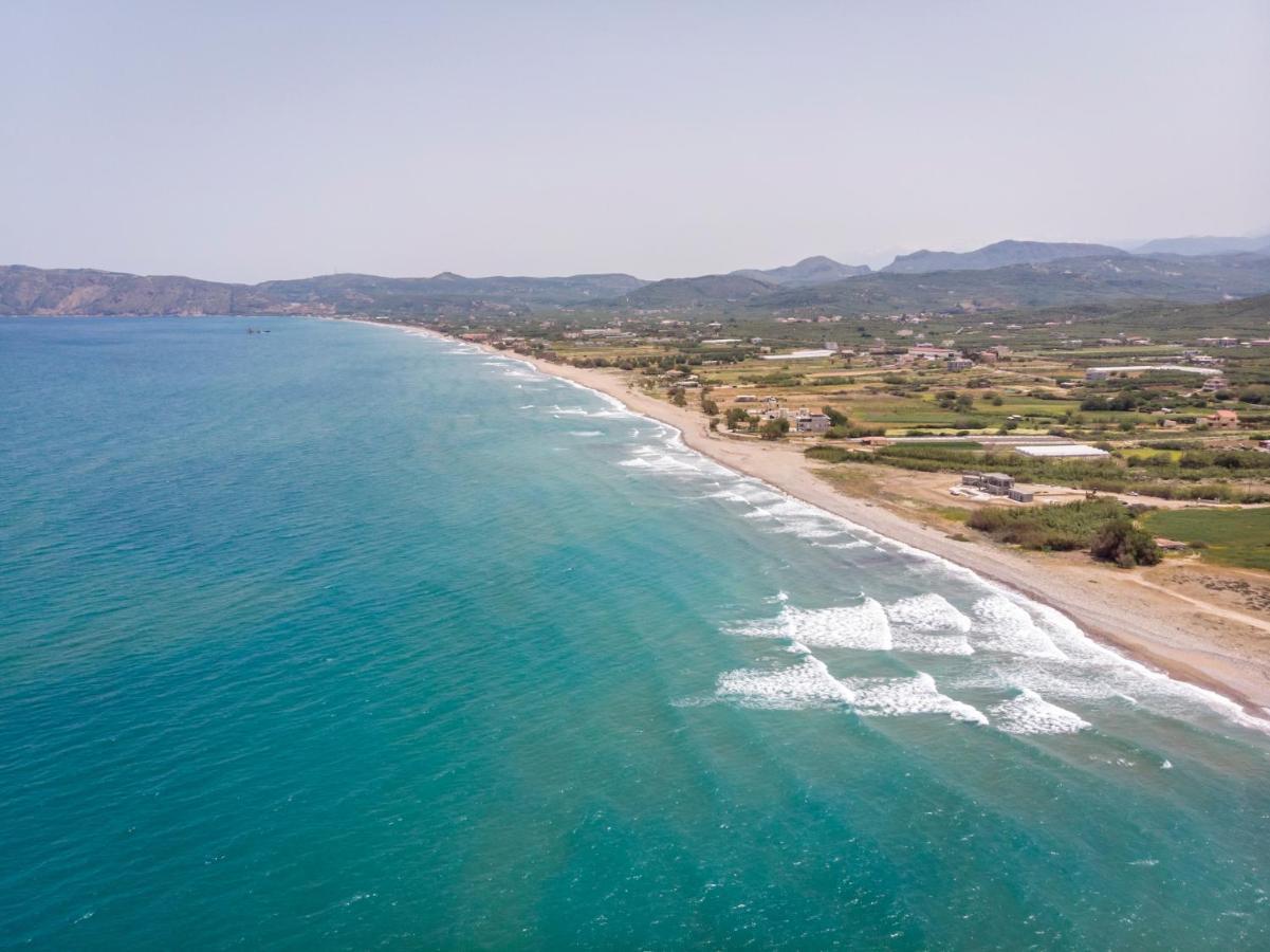 Indigo Blue Seaside Deluxe Apartments Kissamos Exterior photo